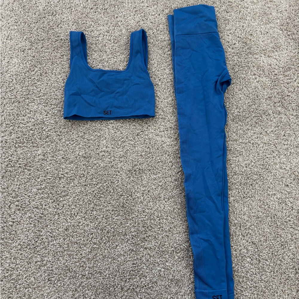 SOLD Women’s SET ACTIVE XS set